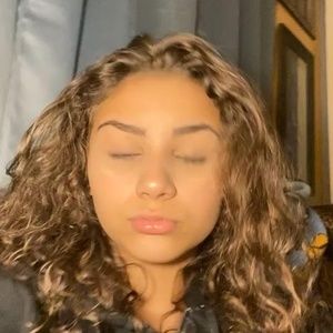 Meet your Posher, Joli